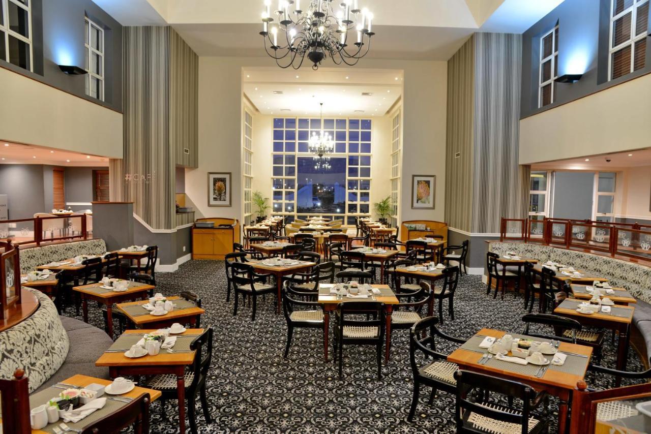 Grandwest 3* Epping