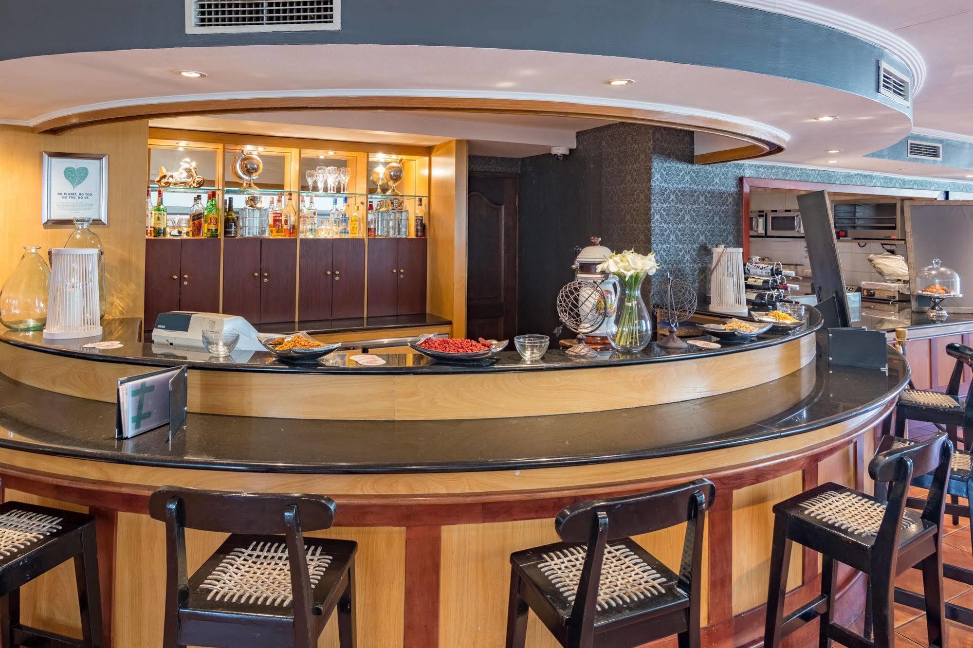 Grandwest Hotel Epping